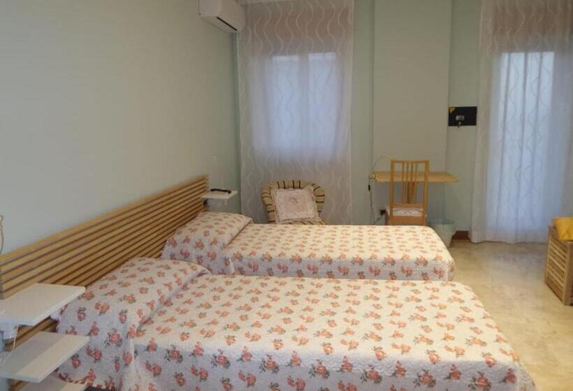 غرفة قياسية مزوَّدة بتراس, B&b Aurora