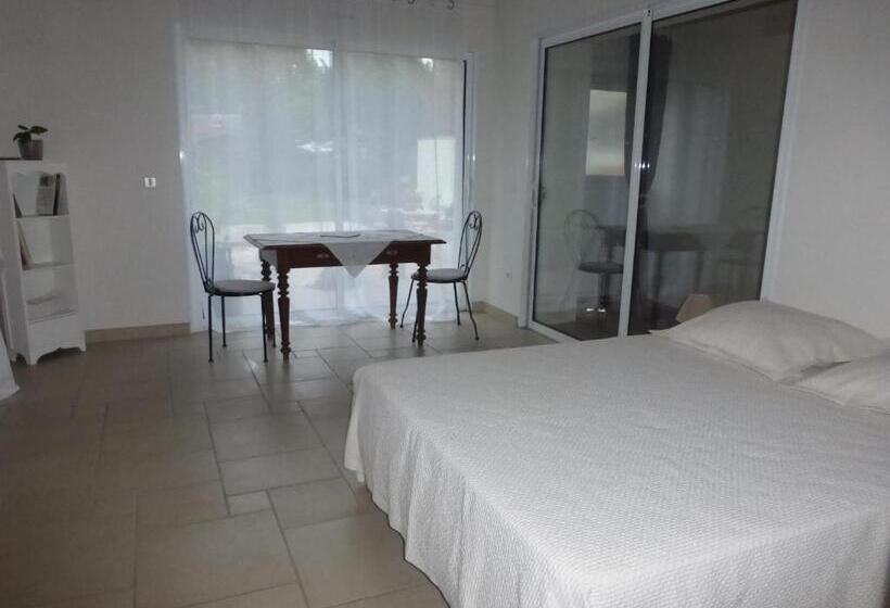 Номер Стандарт, L Epicerie