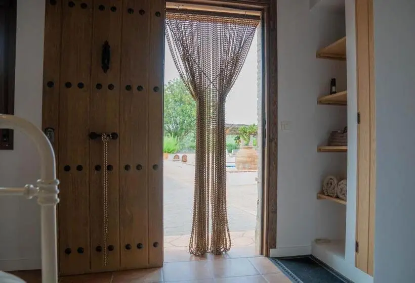 Standardzimmer mit Poolblick, Finca Las Hierbas B&b