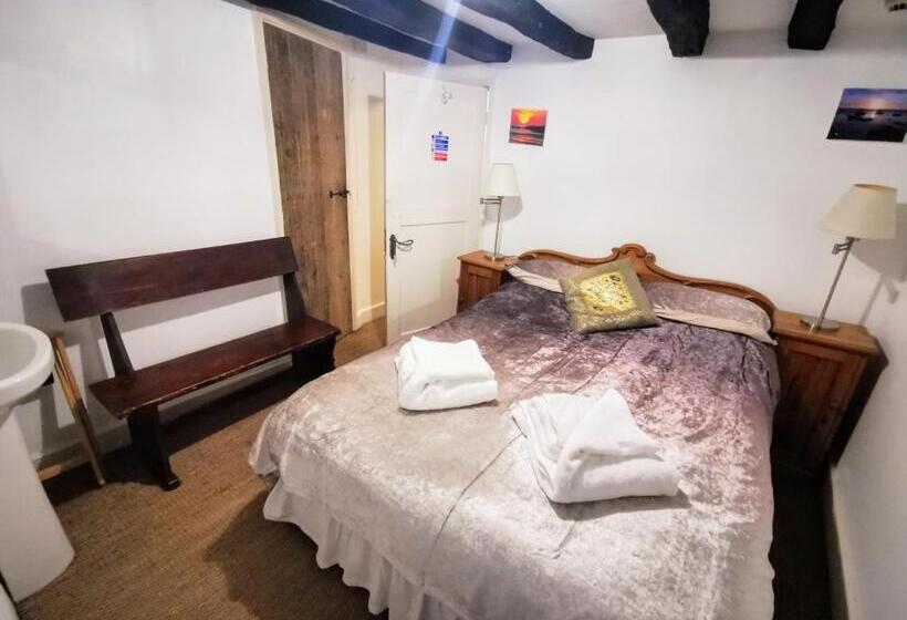 חדר סטנדרט, The Darlington