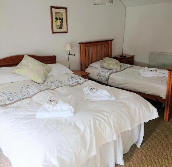 סוויטה משפחתית, The Darlington