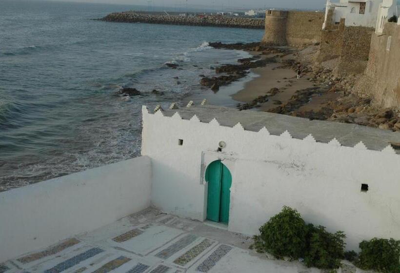 اتاق استاندارد, Darmimouna