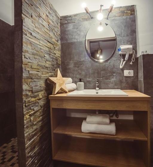 キングサイズベッドのスタンダードルーム, Timhouse