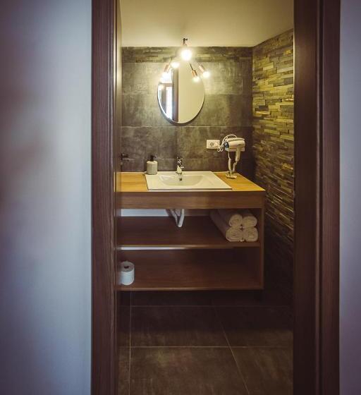 スタンダードルーム, Timhouse