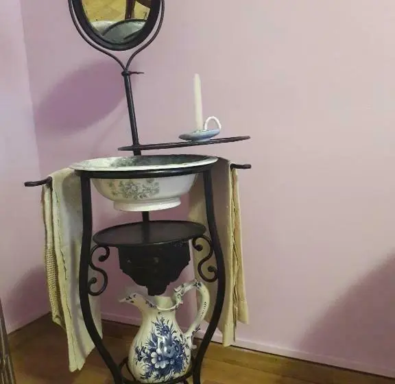 اتاق استاندارد, B&b La Riundela