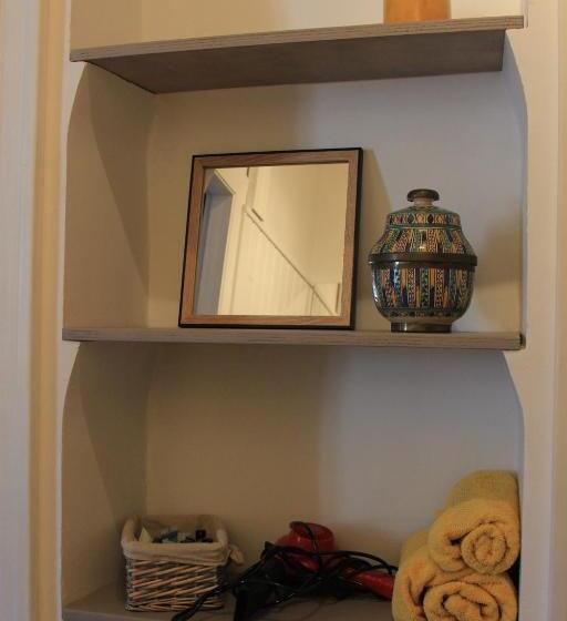 غرفة قياسية ثلاثية, Chambre Cozy Et Salon De 60 M2 Au Coeur De La Cité