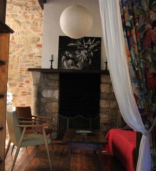 غرفة قياسية ثلاثية, Chambre Cozy Et Salon De 60 M2 Au Coeur De La Cité