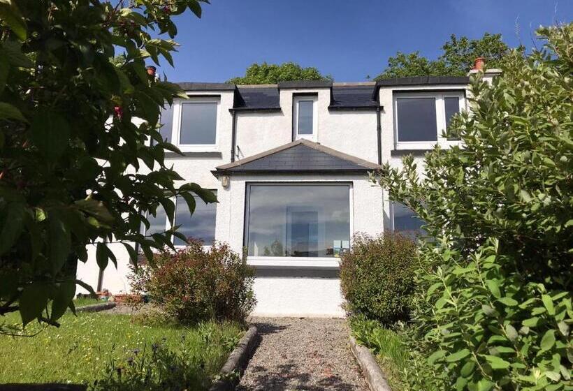 Дом 3 Спальни, Easan Dubh