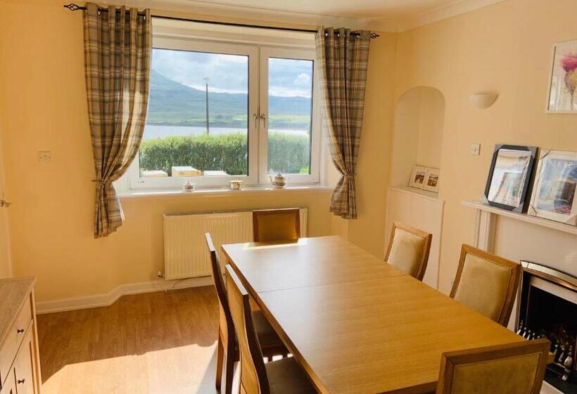 Дом 3 Спальни, Easan Dubh