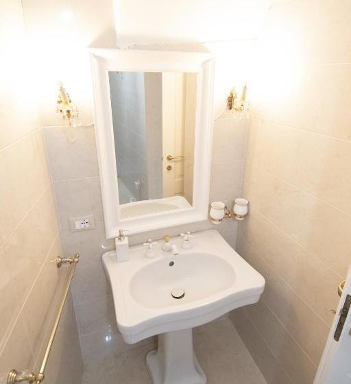 Apartament Rodzinny, Beb C’est Lavis