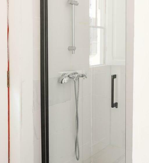 غرفة قياسية, Mapango Small Rooms