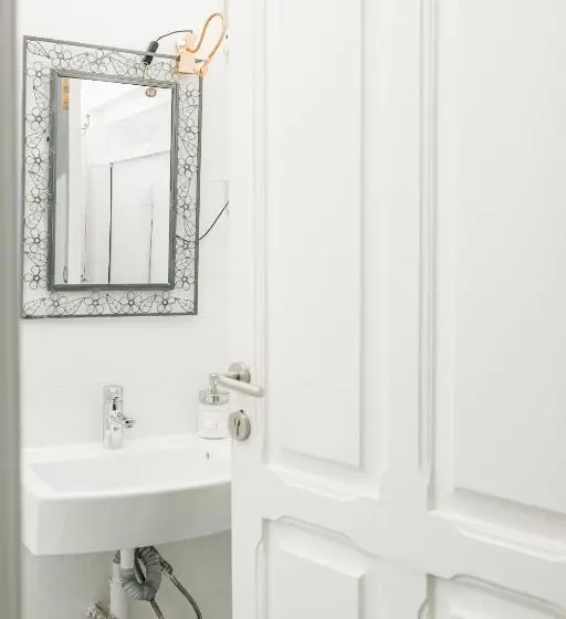 اتاق استاندارد با سرویس بهداشتی مشترک, Mapango Small Rooms