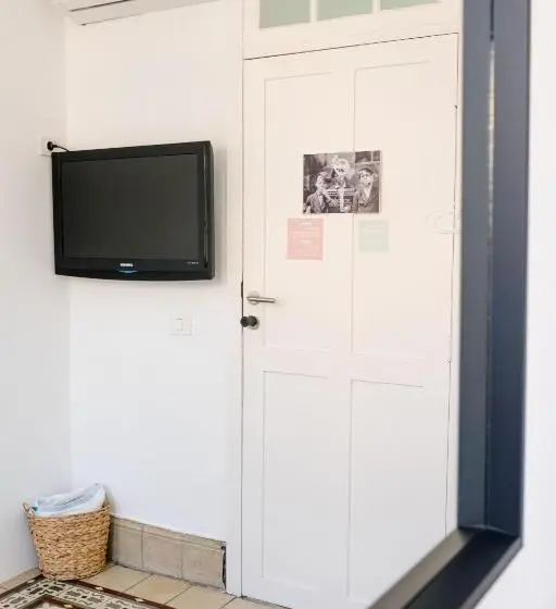 اتاق استاندارد با سرویس بهداشتی مشترک, Mapango Small Rooms