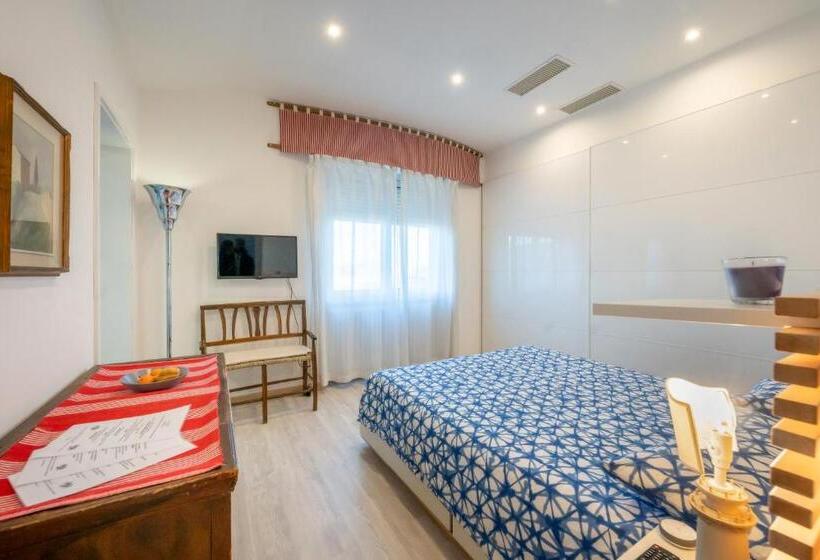 标准间, B&b And Sail