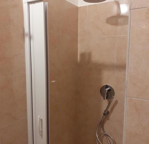 Номер Стандарт Трехместный, B&b San Salvador