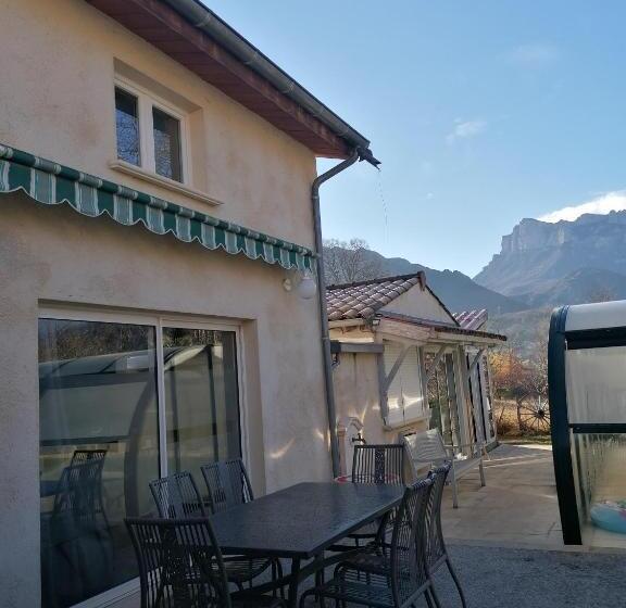 패밀리 룸 산 전망, Chambre Familiale Le Pêcher