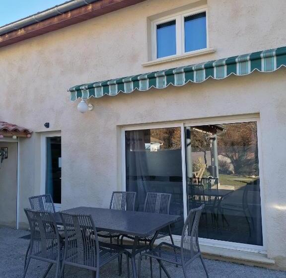 패밀리 룸 산 전망, Chambre Familiale Le Pêcher