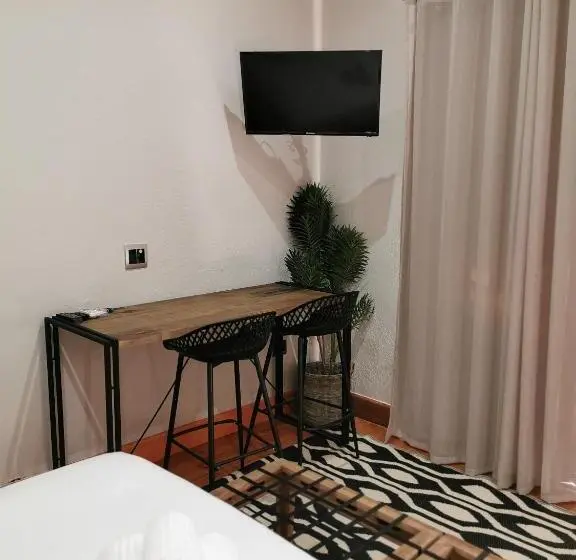 Perhesviitti, Guest Suites On Connor