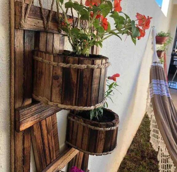 חדר סטנדרט לארבעה, Star House