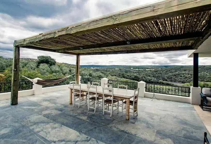 ２ベッドルームハウス, Oudewerfskloof Olive Farm