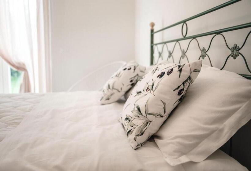 스탠다드 룸 킹사이즈 침대, Villa Santa Margherita