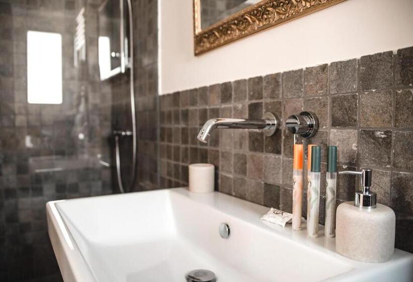 스탠다드 룸 킹사이즈 침대, Villa Santa Margherita