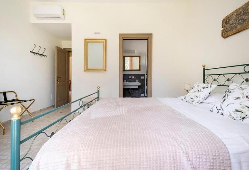 스탠다드 룸 킹사이즈 침대, Villa Santa Margherita