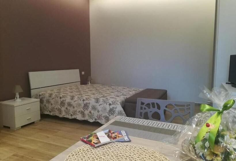 스탠다드 스튜디오, Casa Melograno