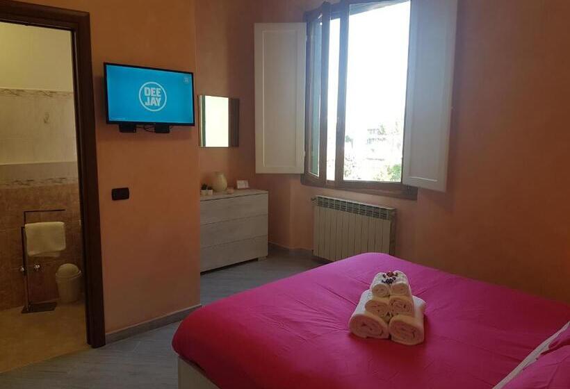 اتاق لوکس, Piccolo Poggio Apartments