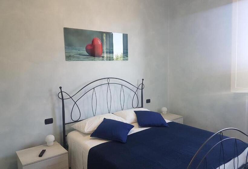 اتاق لوکس چهار تخته, Piccolo Poggio Apartments