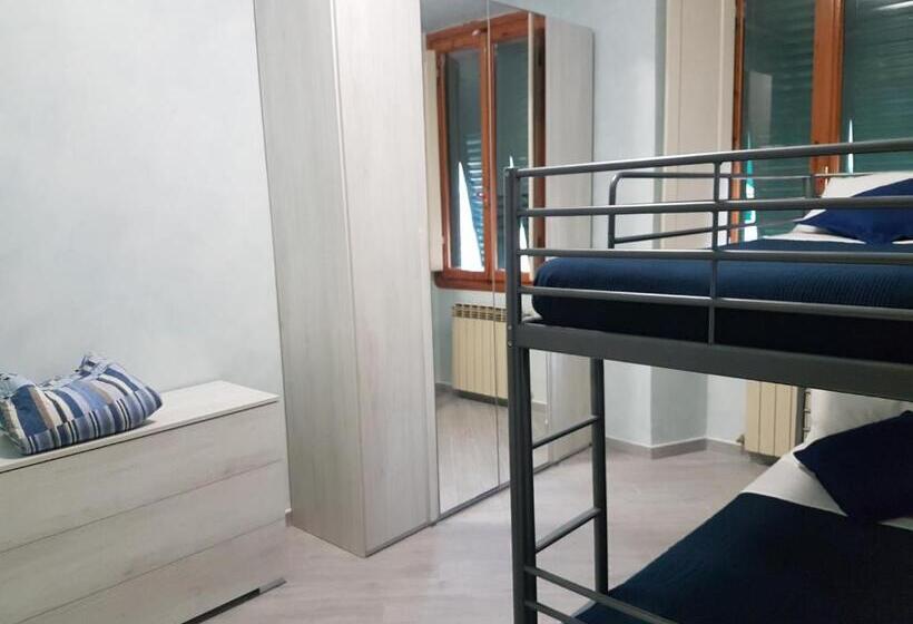 اتاق لوکس چهار تخته, Piccolo Poggio Apartments