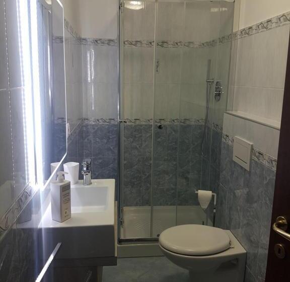 اتاق لوکس چهار تخته, Piccolo Poggio Apartments