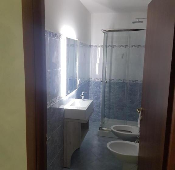 اتاق لوکس چهار تخته, Piccolo Poggio Apartments