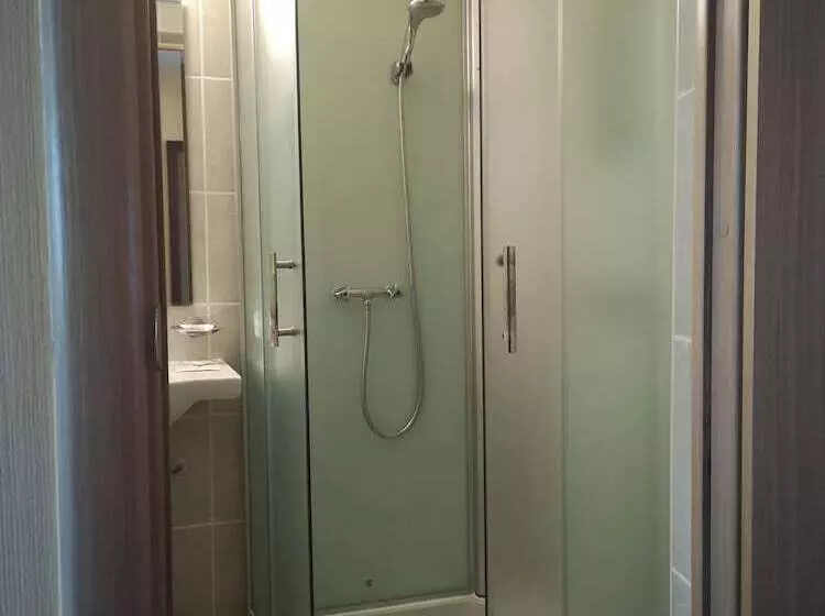 اتاق استاندارد, Azimut Hotel Yaroslavl
