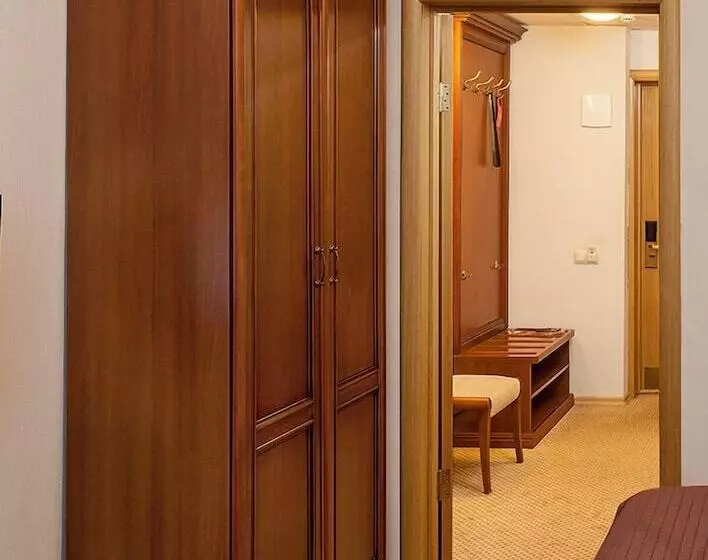 اتاق سوپریور, Azimut Hotel Yaroslavl
