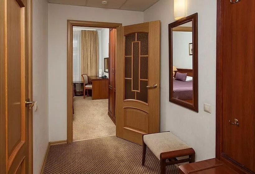اتاق سوپریور, Azimut Hotel Yaroslavl
