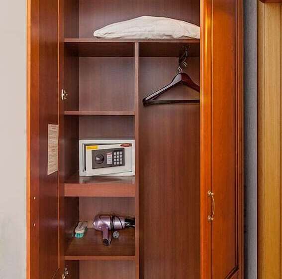 Номер Superior, Azimut Hotel Yaroslavl