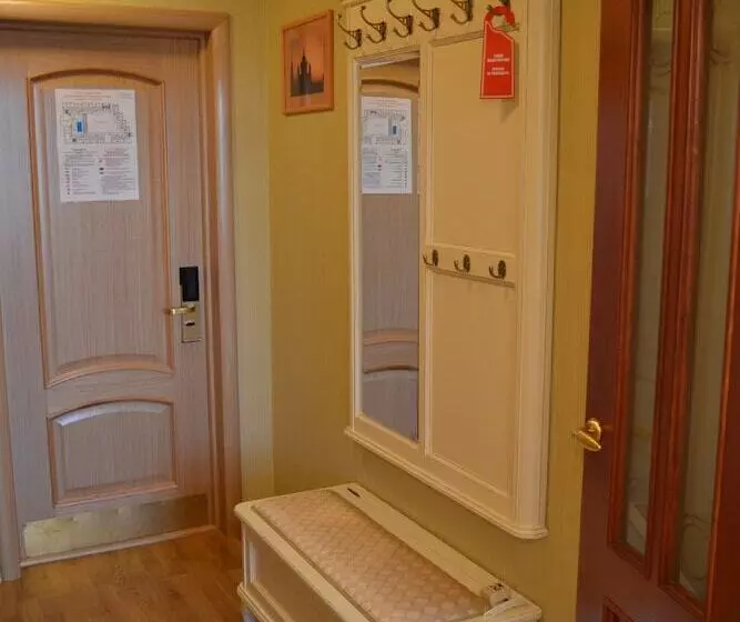 سوییت سوپریور, Azimut Hotel Yaroslavl