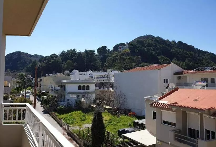 Standard-studio Parveke, Blue Eyes Apartments