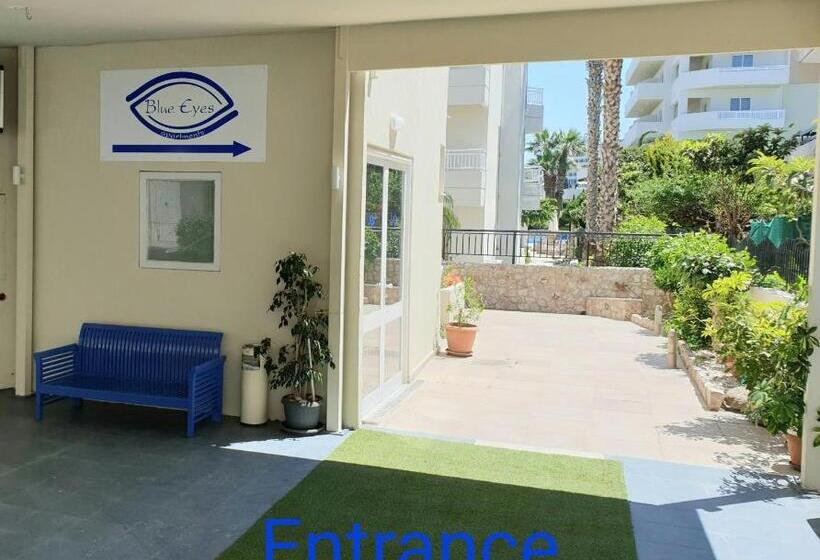 带1个卧室的带海景的公寓, Blue Eyes Apartments