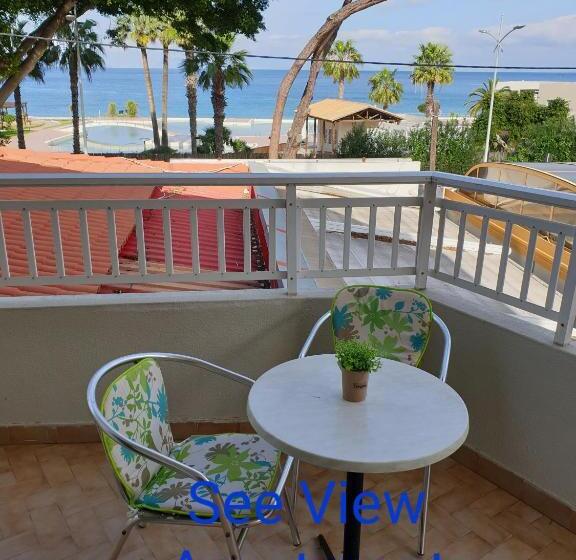 带1个卧室的带海景的公寓, Blue Eyes Apartments