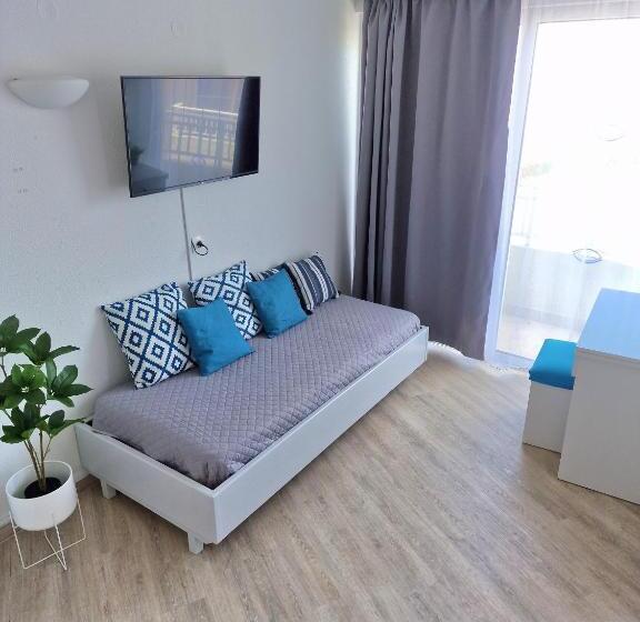 高品质的四人房间, Blue Eyes Apartments