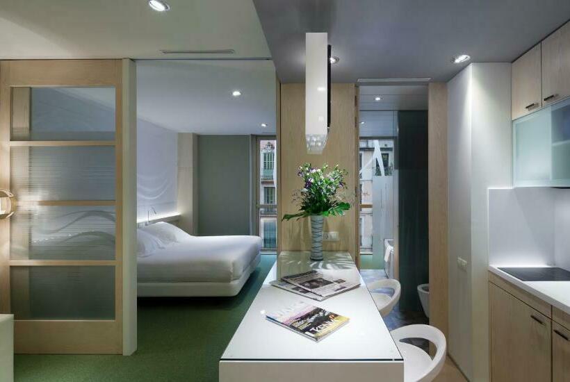 آپارتمان 1 خوابه, Ako Suites