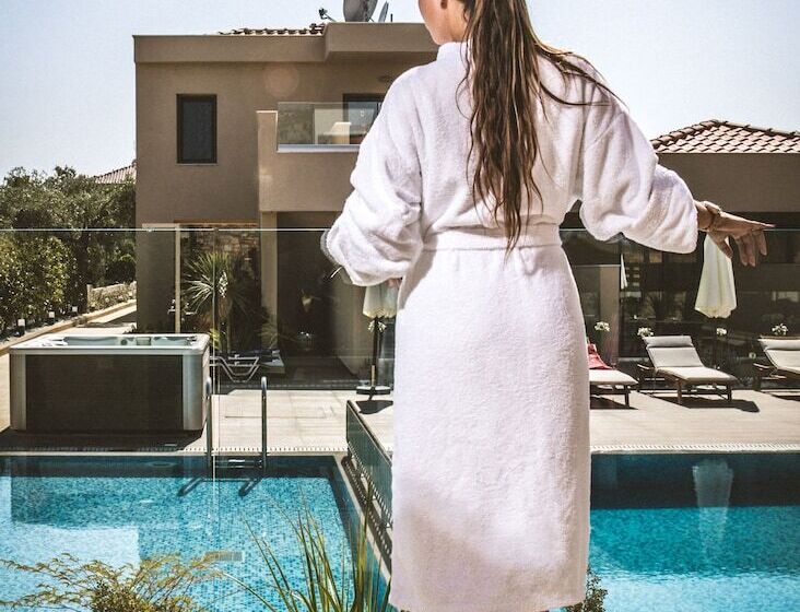 デラックススイート, Astir Notos