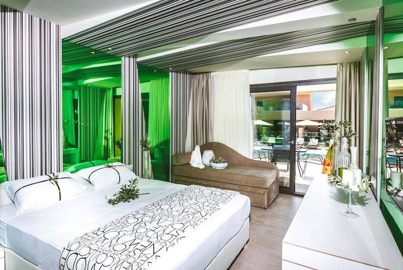 デラックススイート, Astir Notos