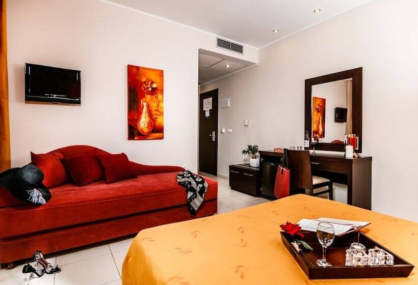 スタンダードトリプルルーム, Astir Notos