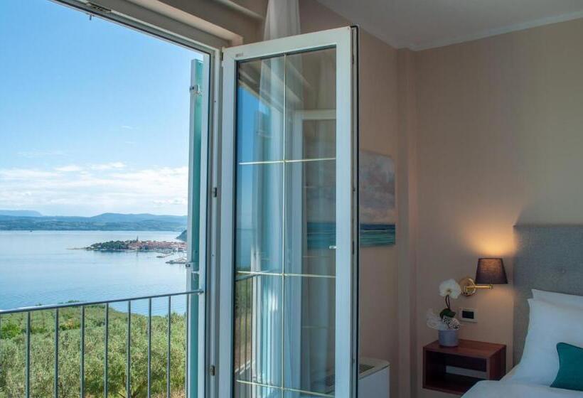 اتاق استاندارد با بالکن و چشمانداز دریا, Belvedere Resort Hotels