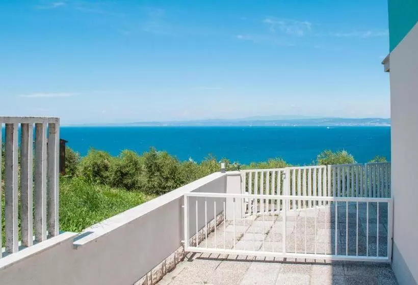 Suite with Terrace, Belvedere Resort Hotels