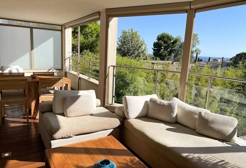 로얄 스위트, Cannes Villa St Barth
