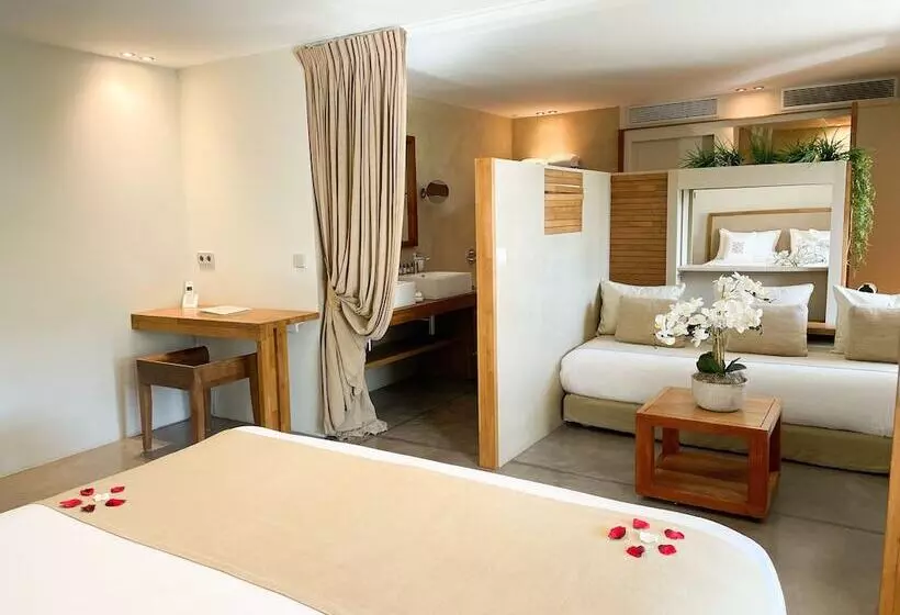 سوئیت رویال, Cannes Villa St Barth